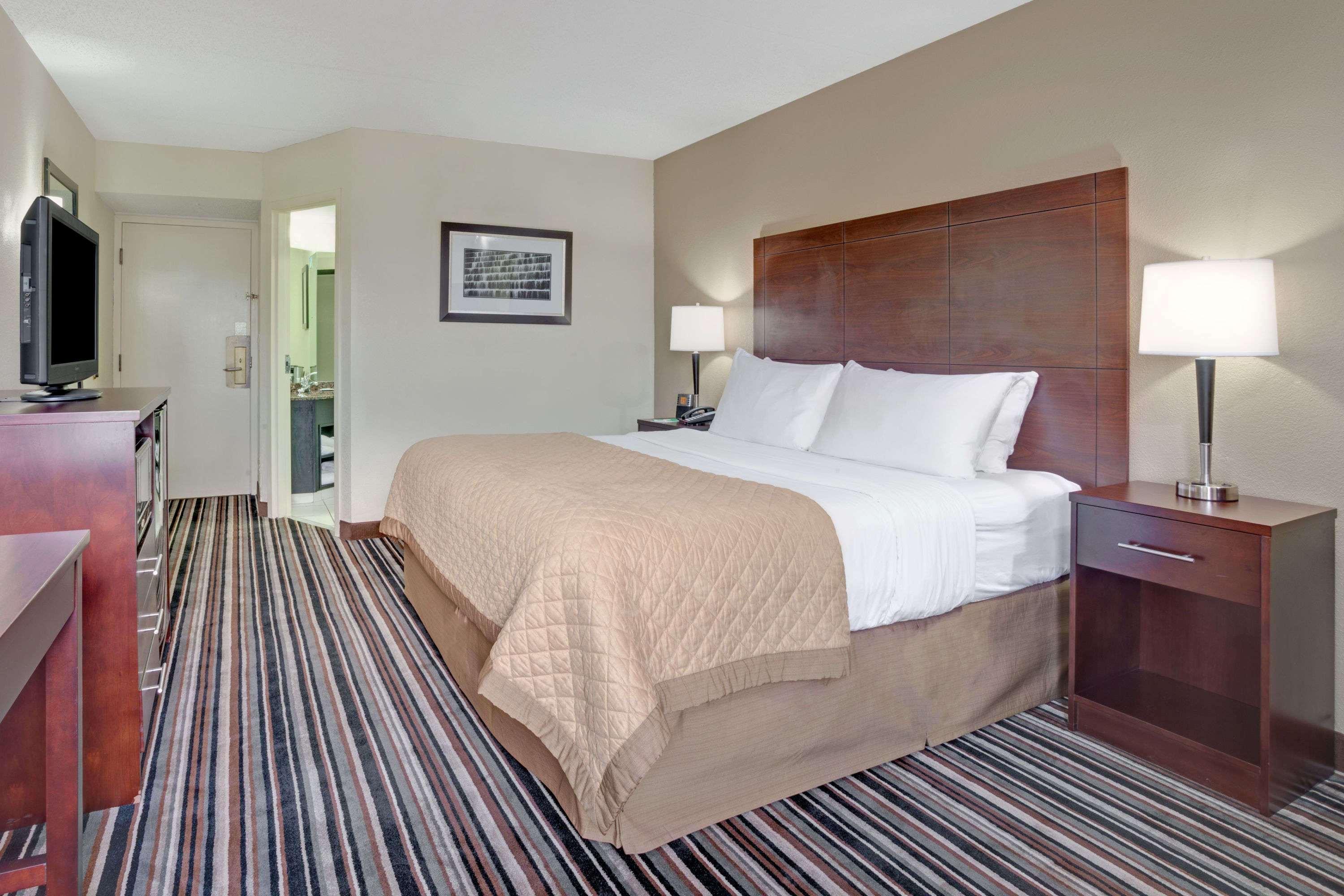 Hotel Wyndham Garden Charlotte Airport Southeast Esterno foto
