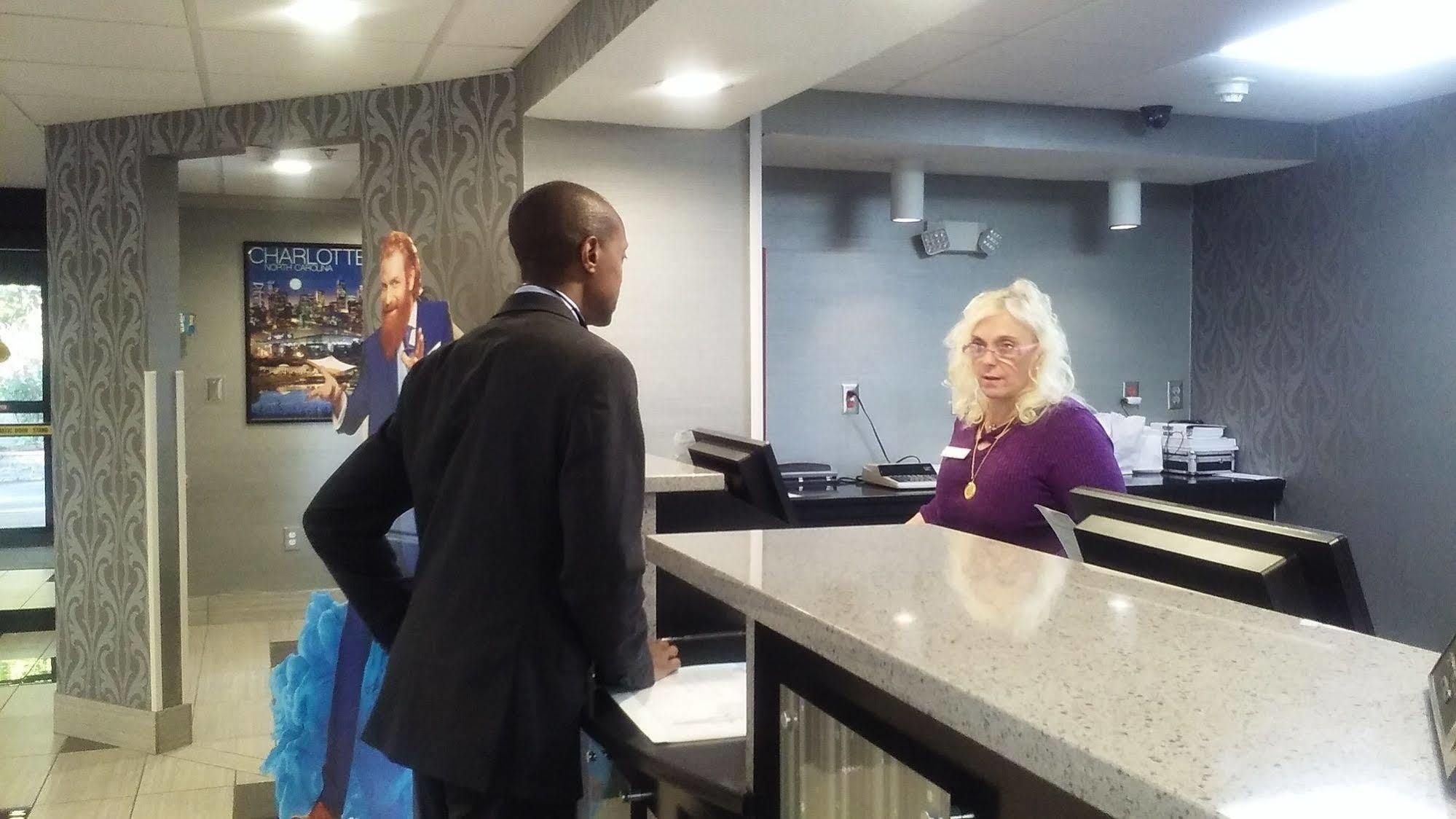Hotel Wyndham Garden Charlotte Airport Southeast Esterno foto