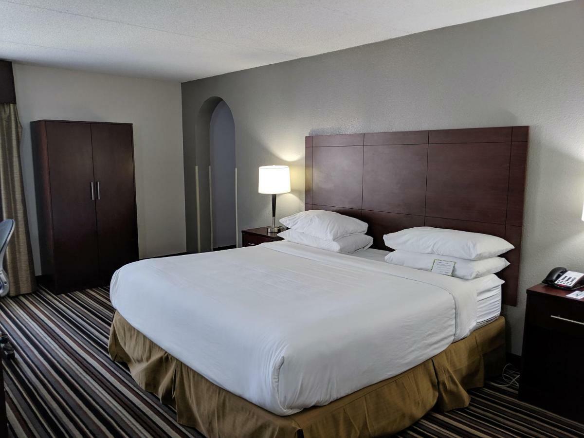 Hotel Wyndham Garden Charlotte Airport Southeast Esterno foto